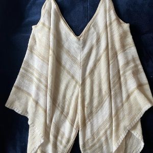 Neutral Flowing Boxy Acrylic Tank